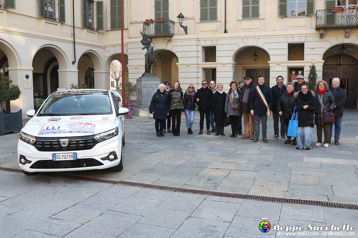 VBS_7796 - Consegna nuova auto al SEA - Servizio Emergenza Anziani.jpg